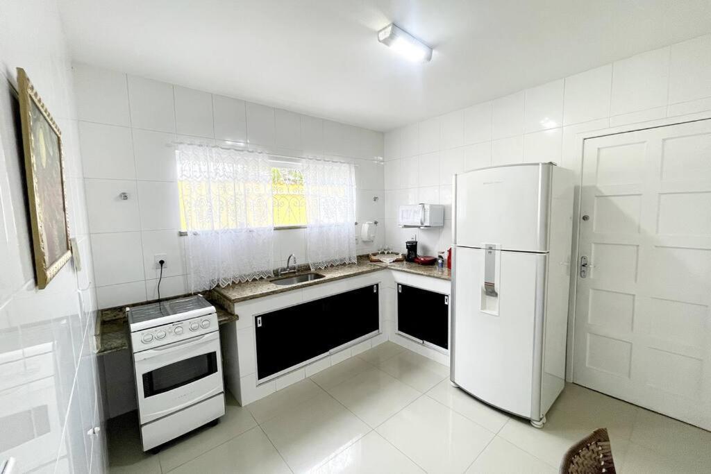 Casa Bela - A 350m Do Centro De Com Piscina E Churrasqueira 12 Pessoas 度假居 Miguel Pereira