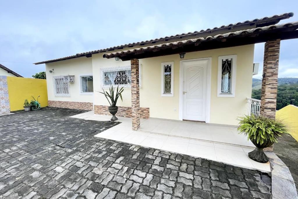Casa Bela - A 350m Do Centro De Com Piscina E Churrasqueira 12 Pessoas * Miguel Pereira
