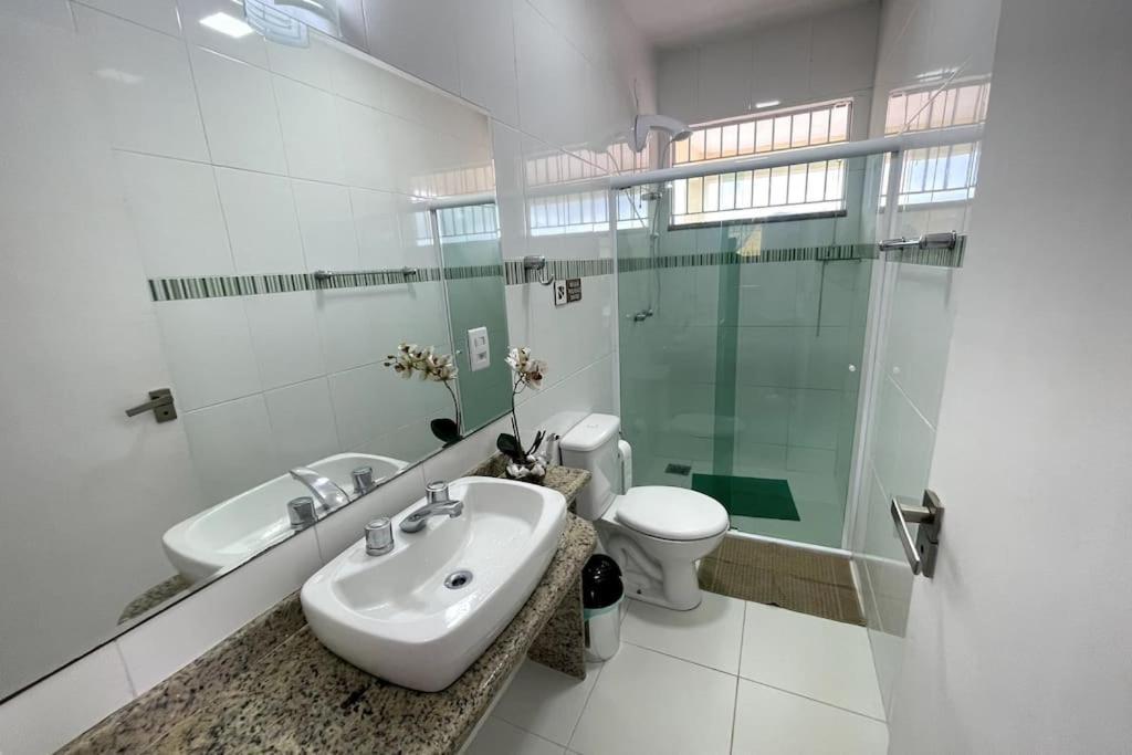 Casa Bela - A 350m Do Centro De Com Piscina E Churrasqueira 12 Pessoas Miguel Pereira
